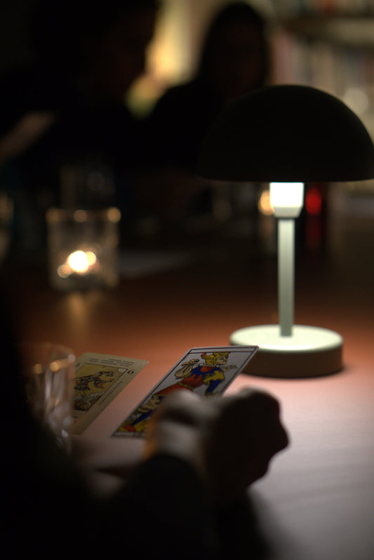 Quando i tarocchi parlano al gusto: l’esperienza Tarot Tail